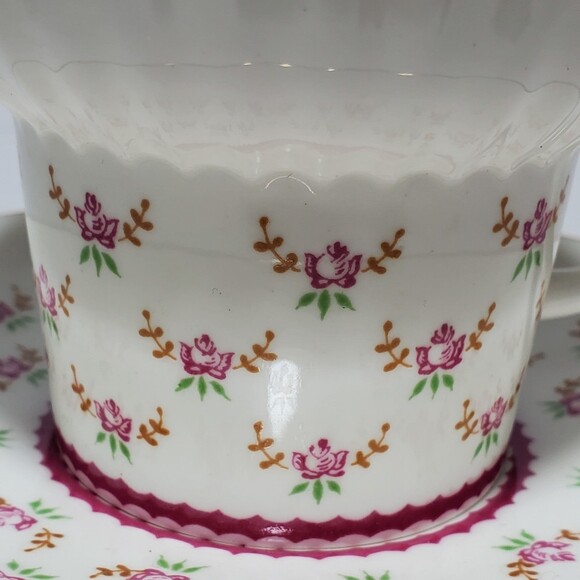 Lomonosov Demitasse Teacup and Saucer Pink Flowers - Picture 3 of 8